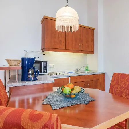 Ikarus Apartment *